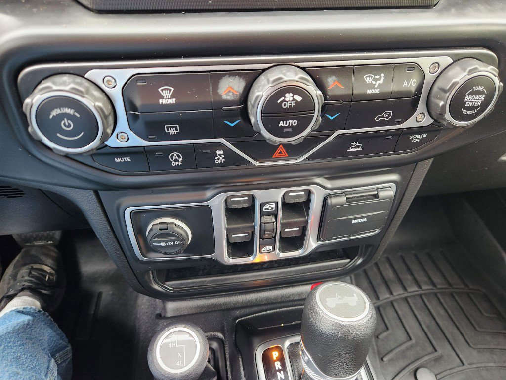 Used 2021 Jeep Wrangler Willys image 35