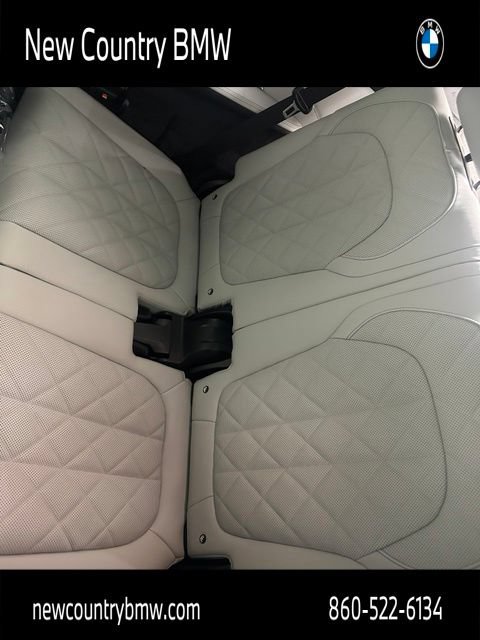 New 2027 BMW X7 xDrive40i w/ Executive Package AWD/4WD image 25