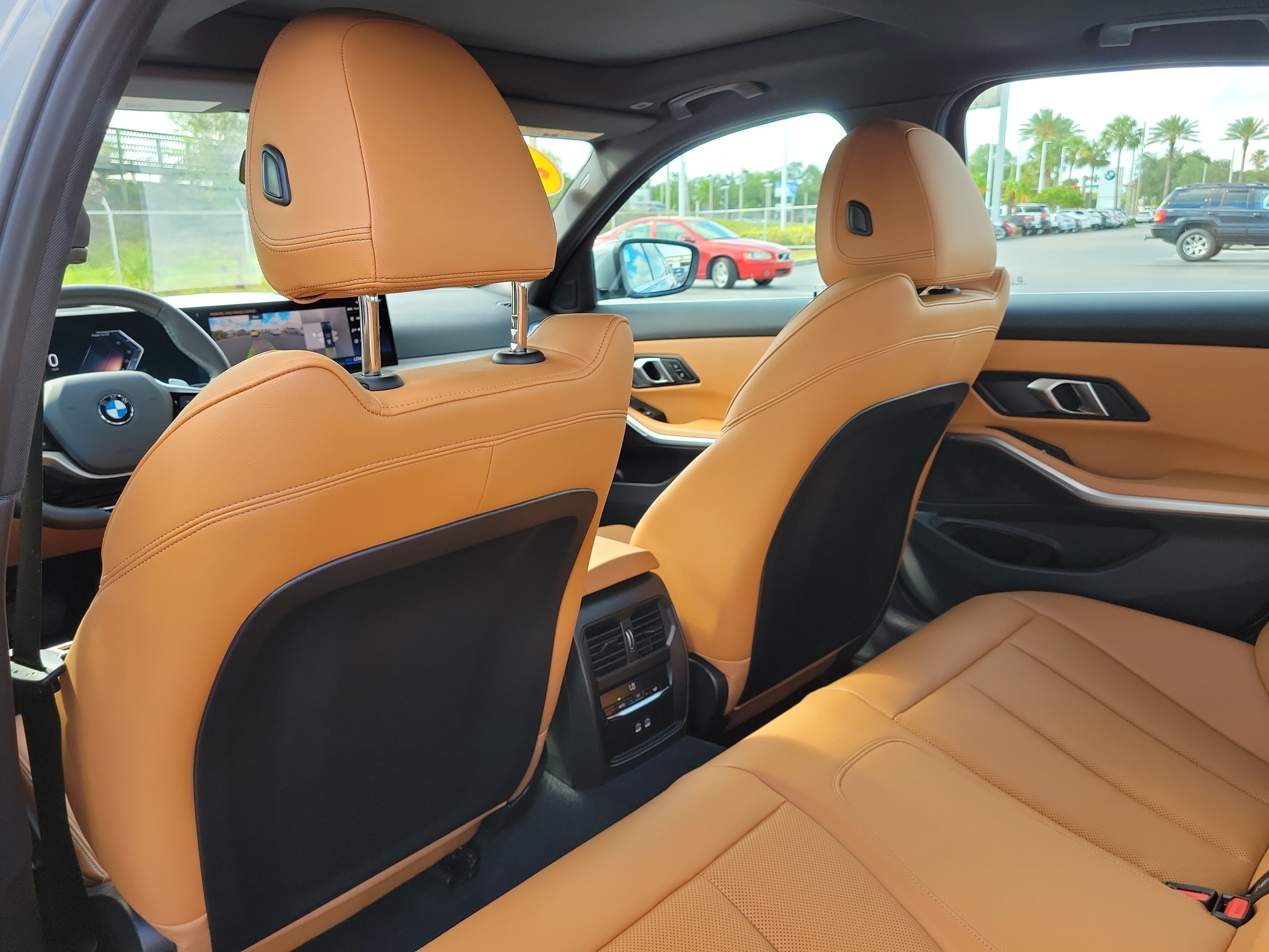 Used 2025 BMW 330i Sedan RWD image 11