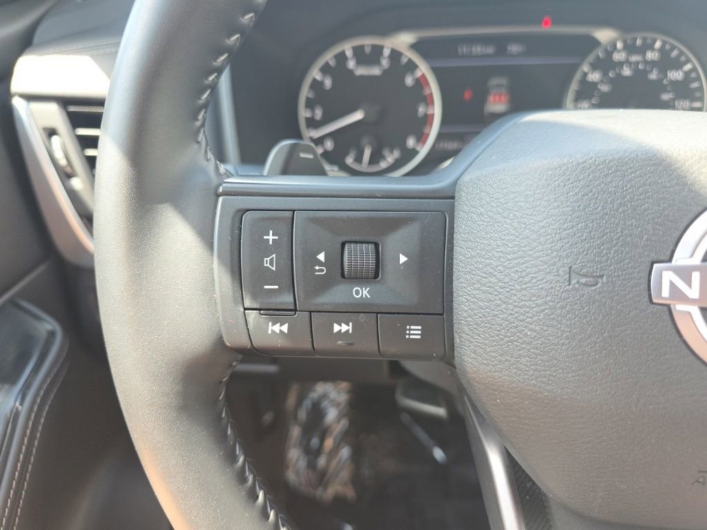 Used 2025 Nissan Rogue SV image 20