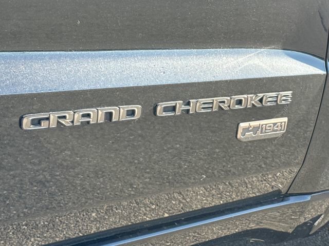 Used 2016 Jeep Grand Cherokee Limited 75th Anniversary AWD/4WD image 14