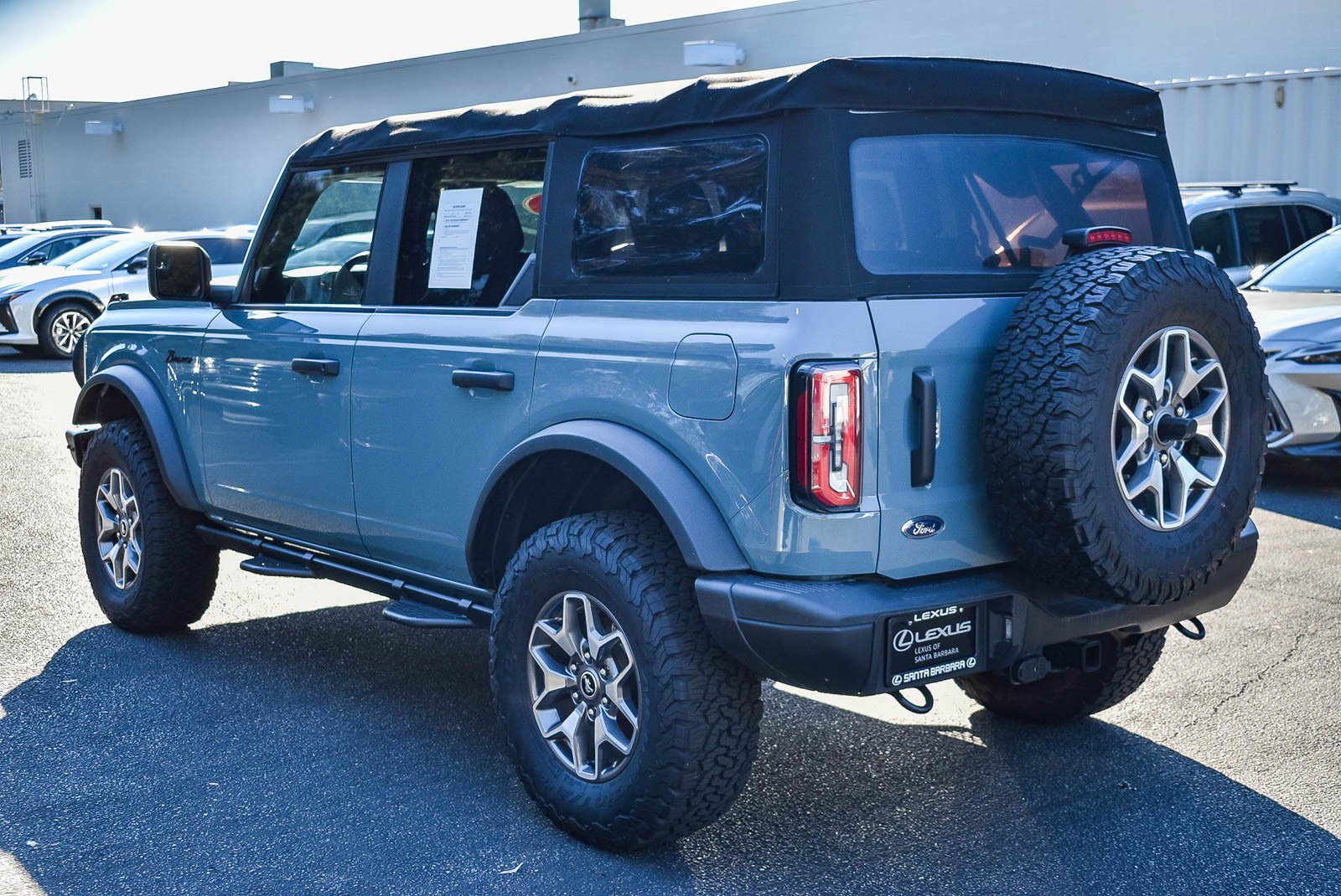 Used 2022 Ford Bronco Badlands image 4