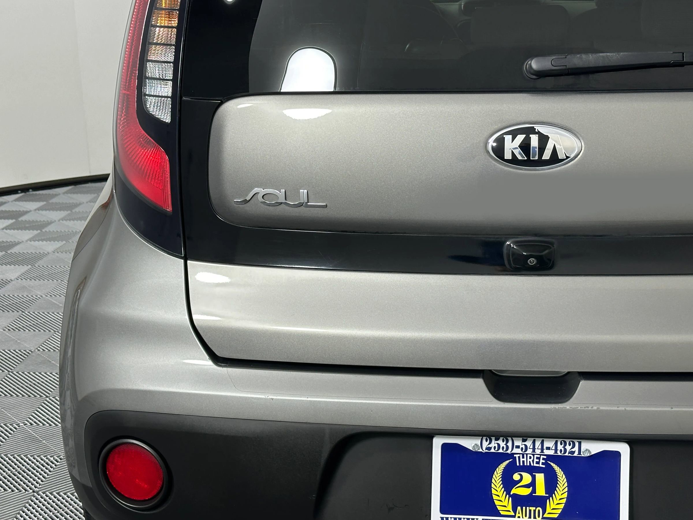 Used 2019 Kia Soul image 11