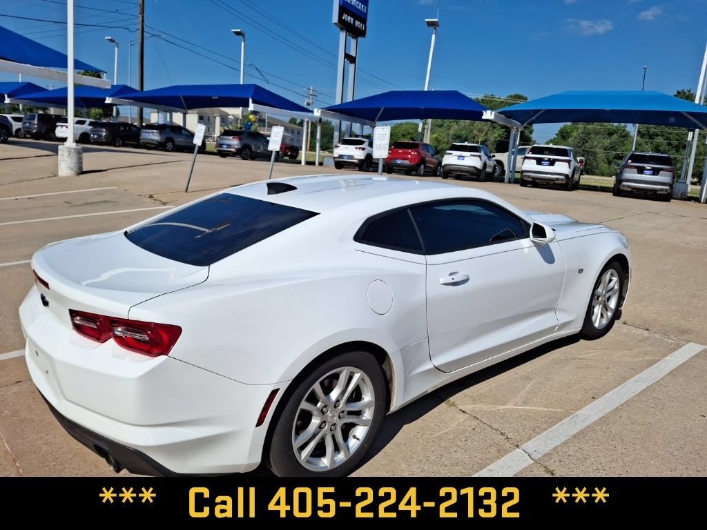 Used 2019 Chevrolet Camaro LT RWD image 15