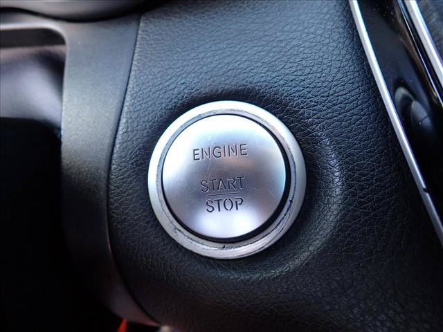 Used 2017 Mercedes-Benz C 300 4MATIC Sedan image 20