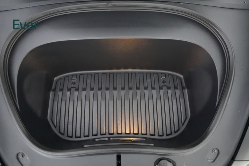 Used 2024 Tesla Model 3 Standard Range RWD image 25