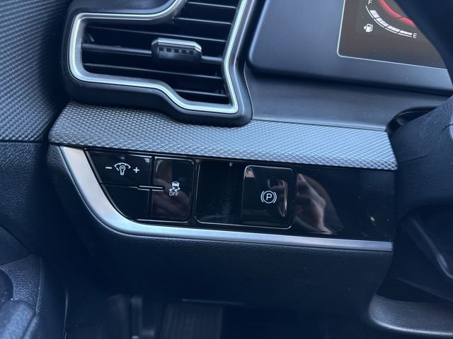 Used 2024 Kia Sportage LX image 28