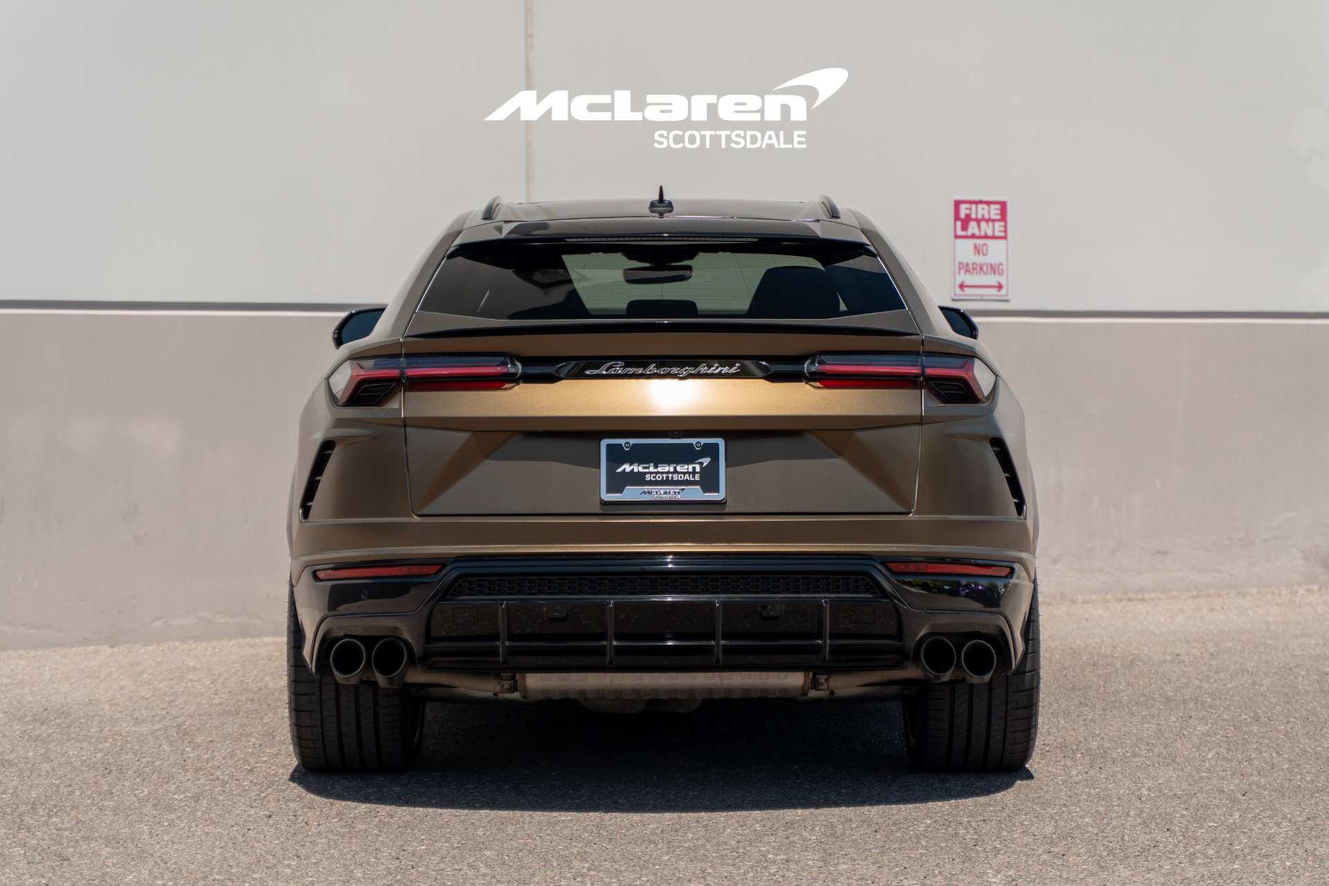 Used 2021 Lamborghini Urus AWD/4WD image 6