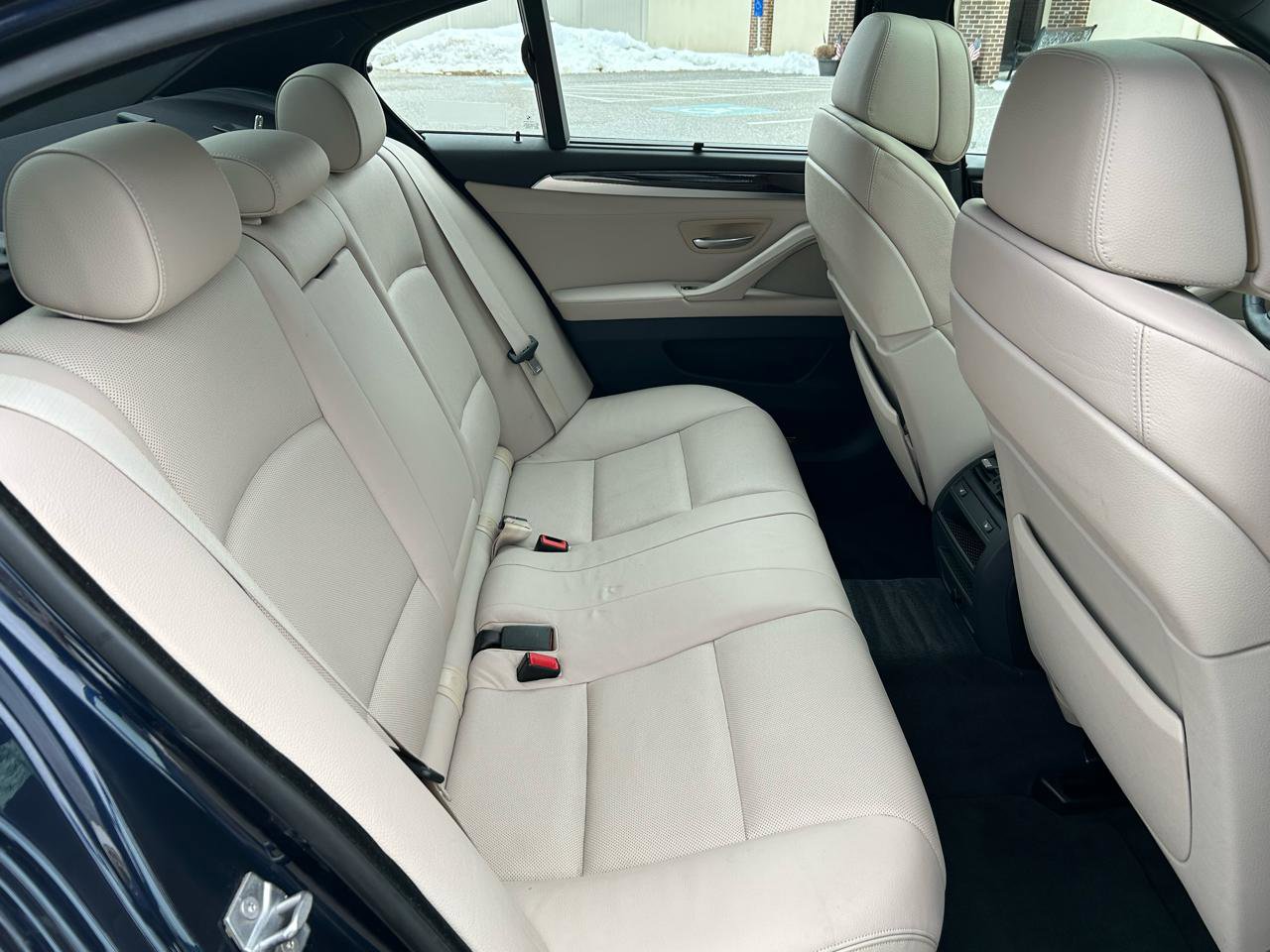 Used 2013 BMW 550i xDrive Sedan image 17