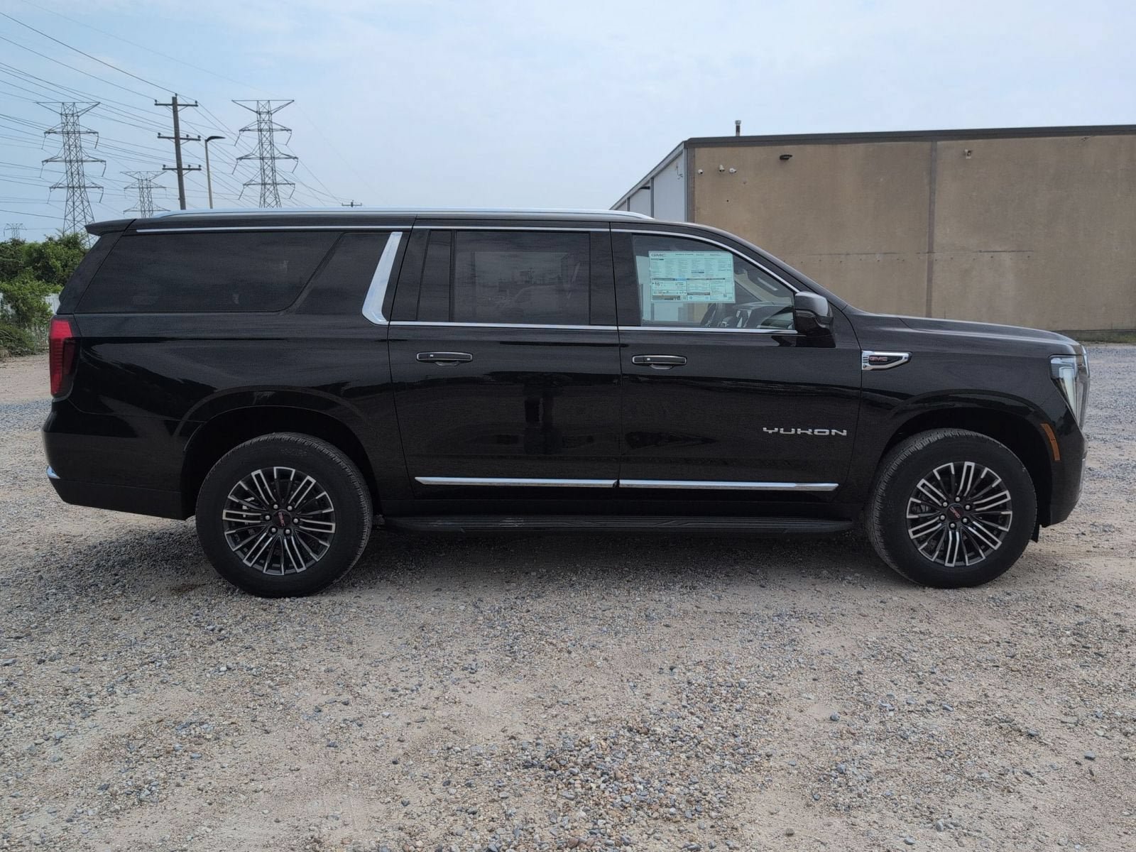New 2026 GMC Yukon XL Elevation w/ Elevation Premium Package AWD/4WD image 7