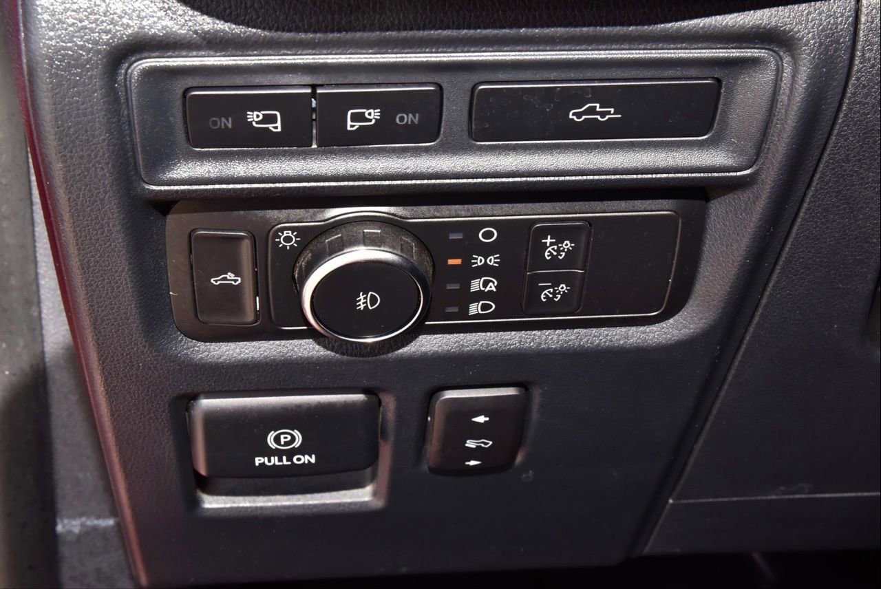 Used 2022 Ford F150 Lariat image 31