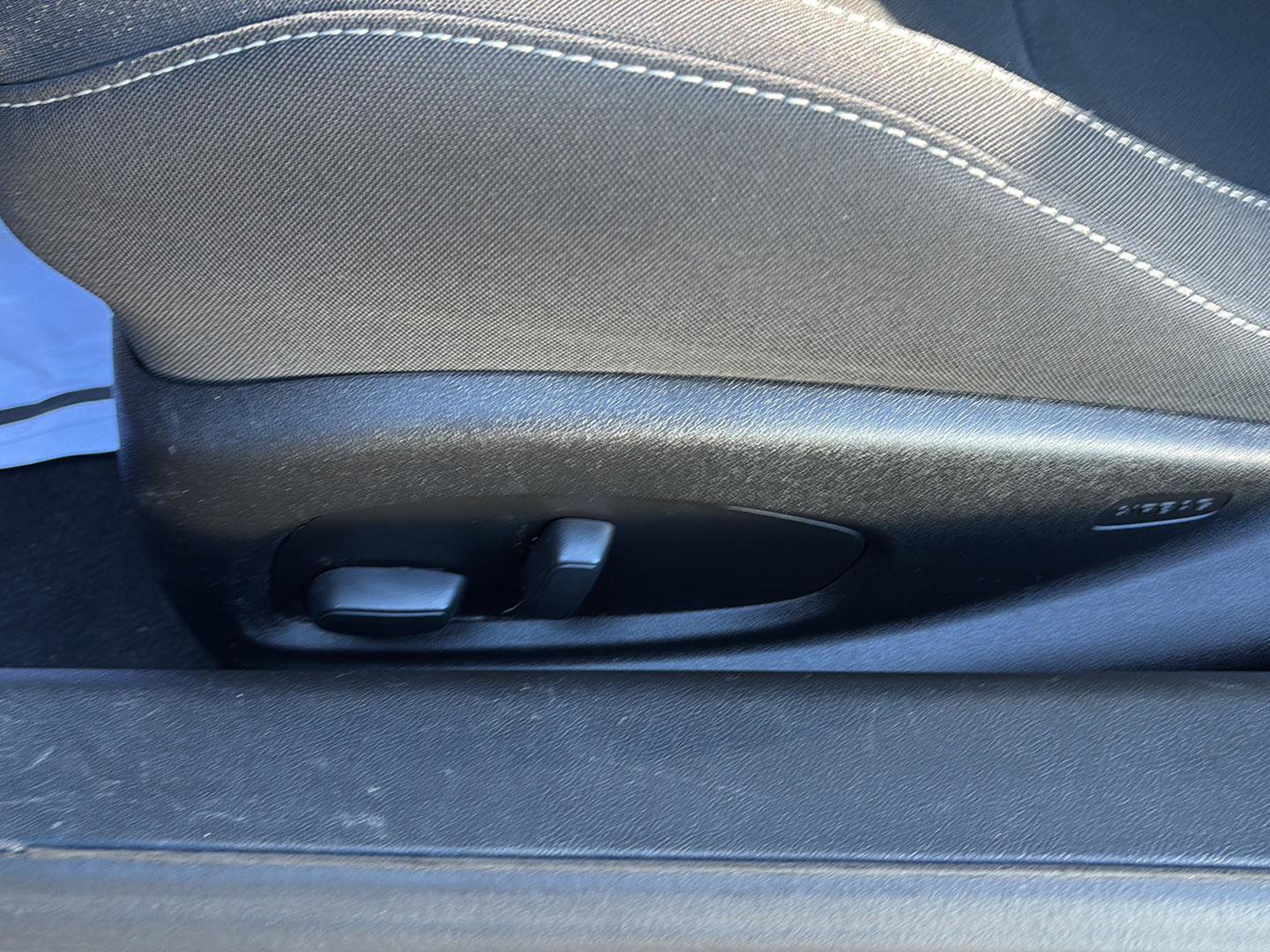 Used 2020 Chevrolet Camaro LT image 12