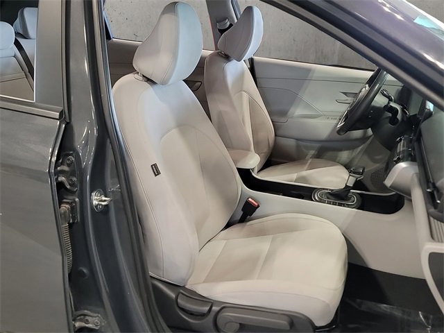Used 2024 Hyundai Kona SEL image 30