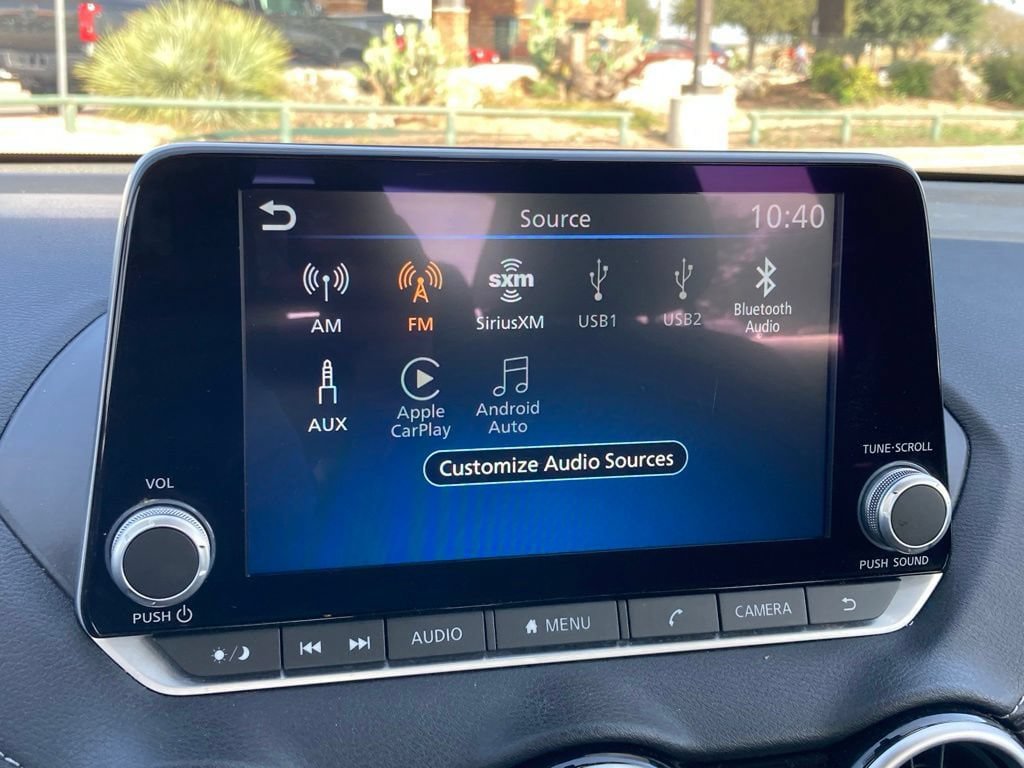Used 2025 Nissan Sentra SV FWD image 19
