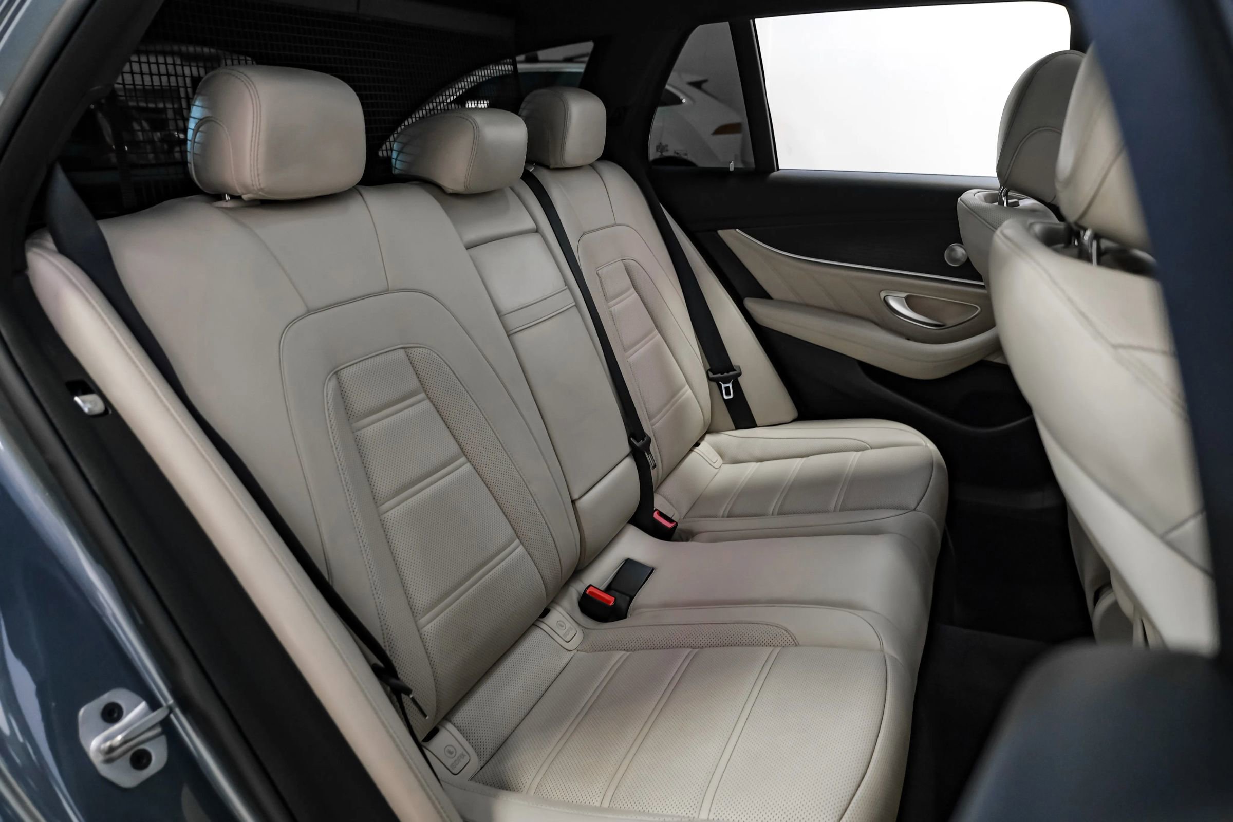 Used 2018 Mercedes-Benz E 63 AMG S image 34