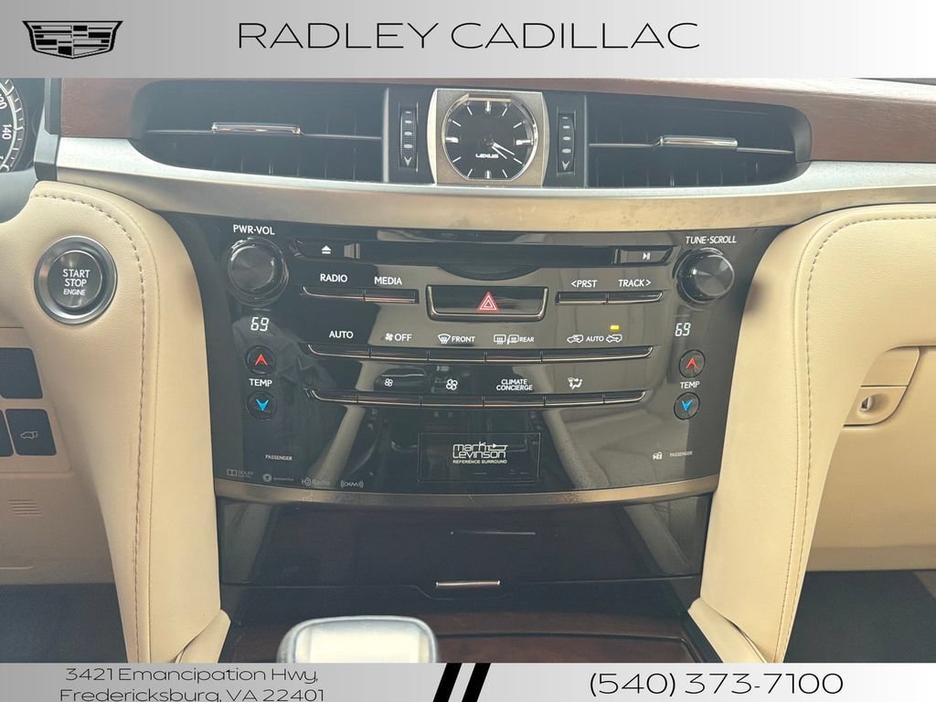 Used 2019 Lexus LX 570 4WD w/ Luxury Package image 9