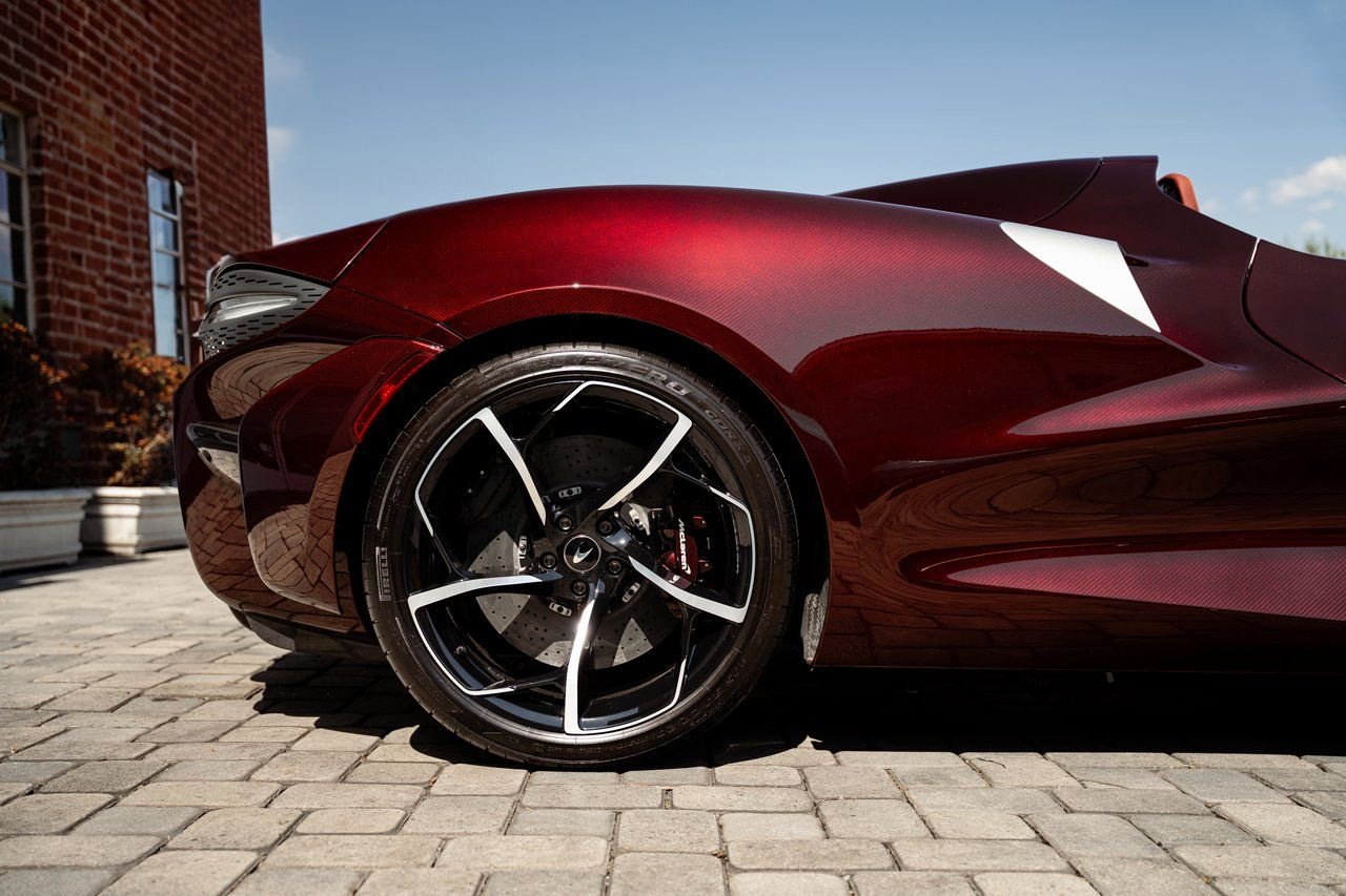 Used 2021 McLaren Elva image 28