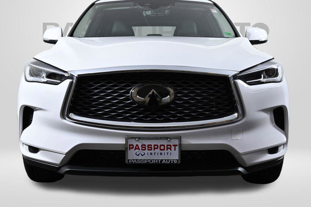 Certified 2025 INFINITI QX50 Pure image 2