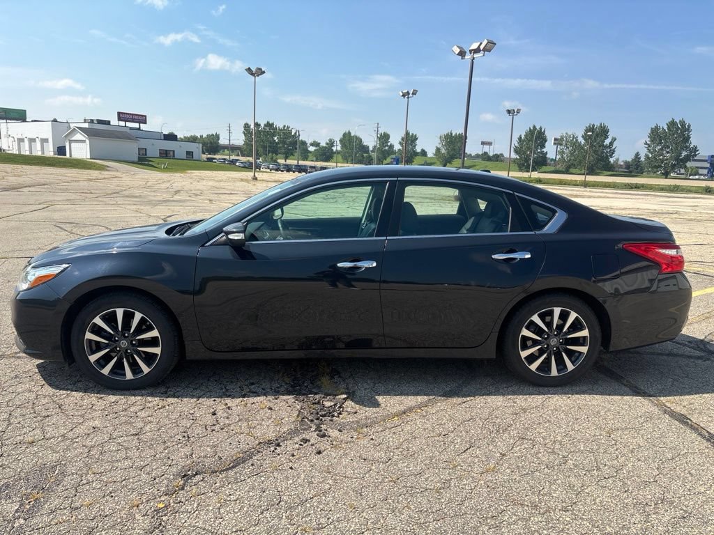 Used 2017 Nissan Altima 2.5 SL FWD image 5