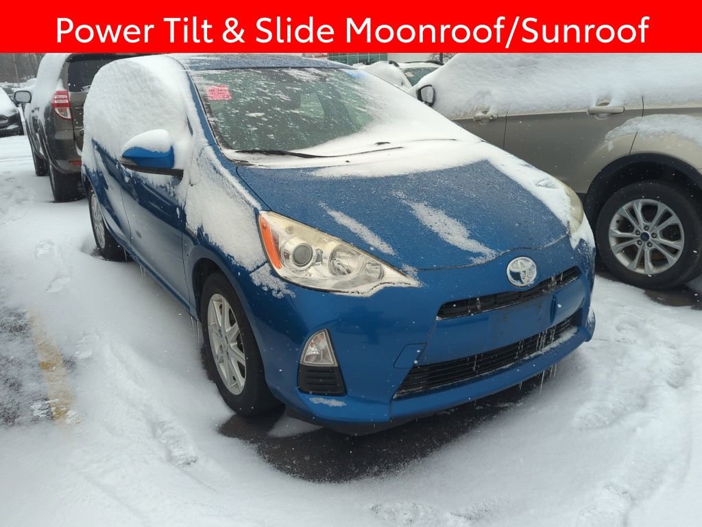 Used 2014 Toyota Prius C Three image 3