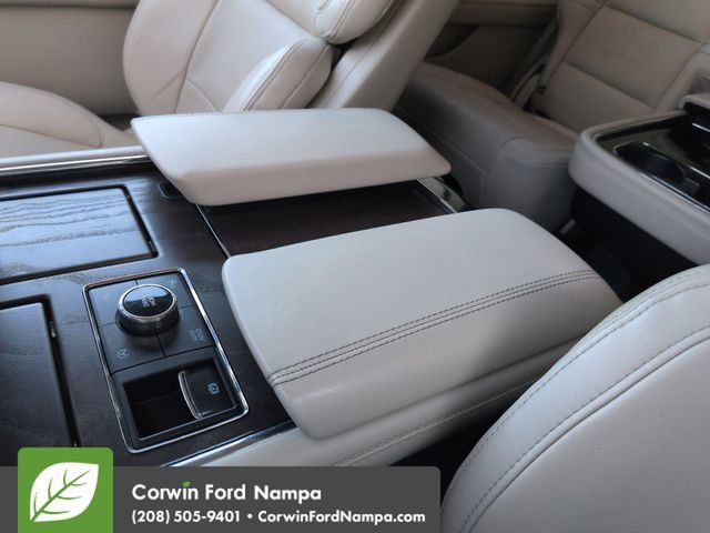 Used 2021 Lincoln Navigator Reserve AWD/4WD image 19
