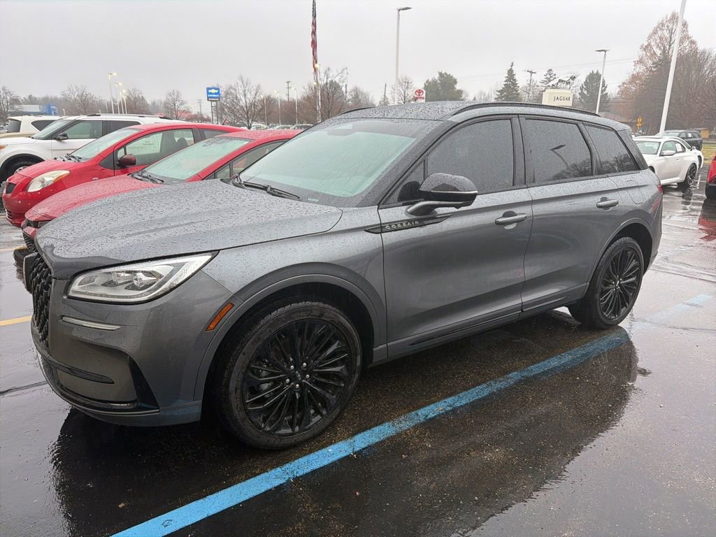 Used 2023 Lincoln Corsair Reserve w/ Equipment Group 201A image 18