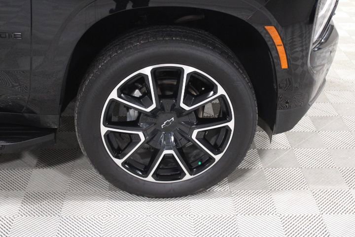 Used 2025 Chevrolet Tahoe RST AWD/4WD image 45
