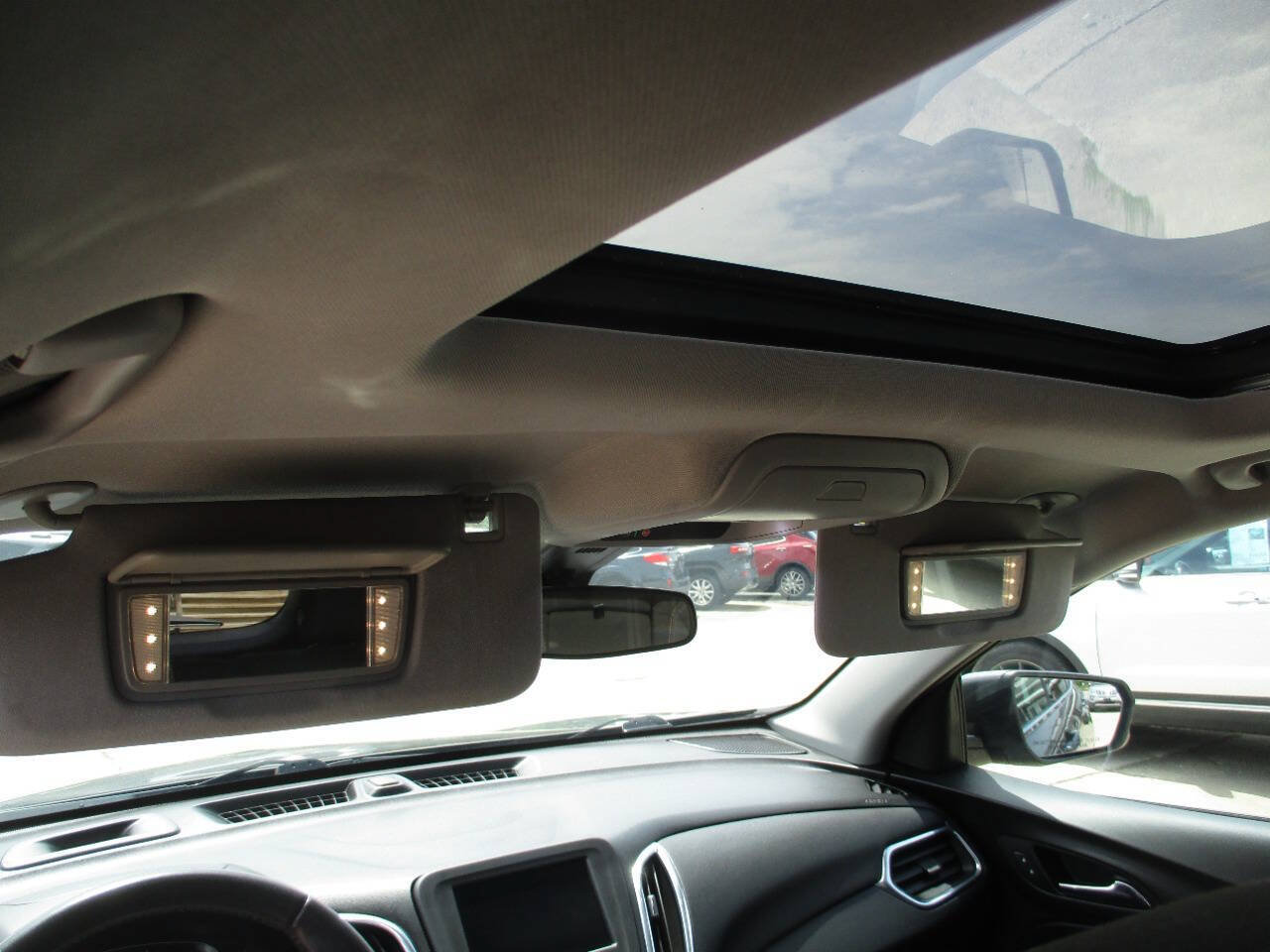 Used 2020 Chevrolet Equinox LT AWD/4WD image 35
