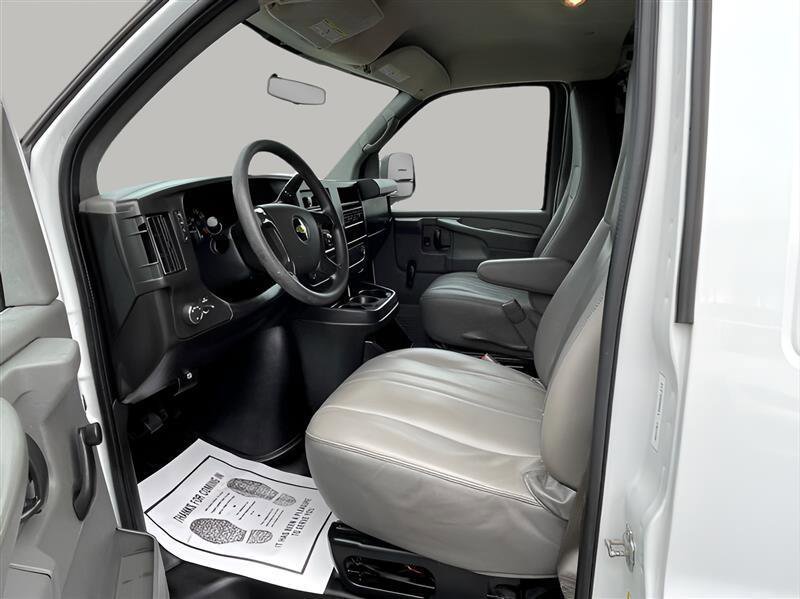 Used 2012 Chevrolet Express 2500 w/ Cold Climate Package image 13