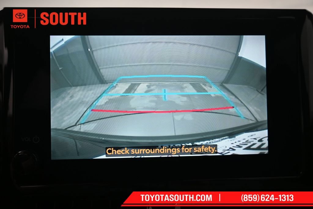 Used 2024 Toyota Corolla Cross L AWD/4WD image 17