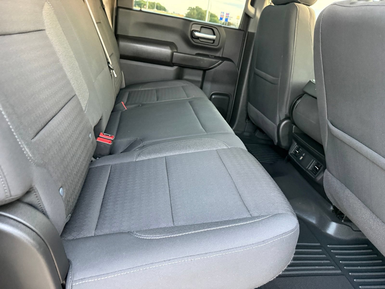 Used 2024 Chevrolet Silverado 2500 Custom w/ Custom Value Package AWD/4WD image 20