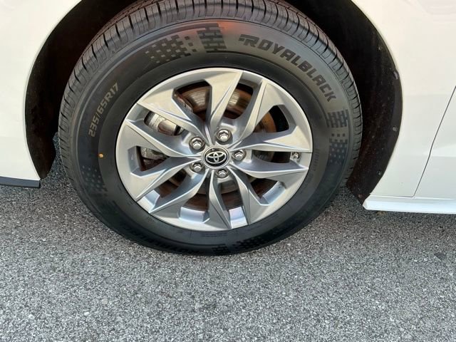 Used 2022 Toyota Sienna LE FWD image 8