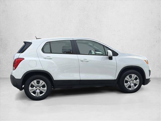 Used 2015 Chevrolet Trax LS FWD image 3