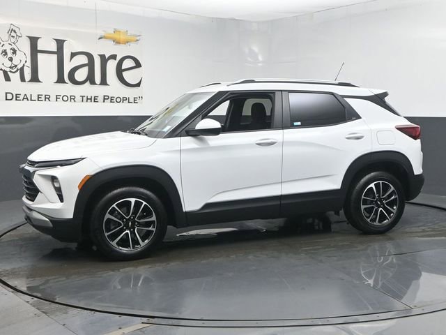 Used 2024 Chevrolet TrailBlazer LT w/ LT Cold Weather Package FWD image 32