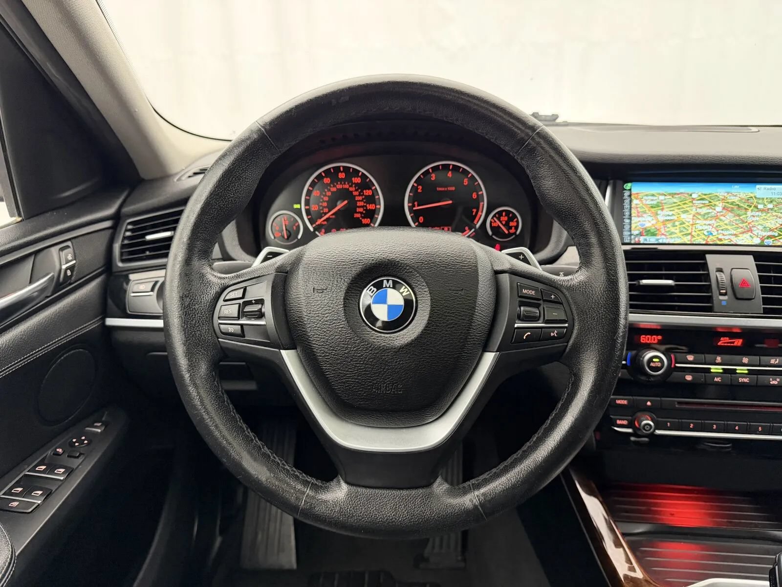 Used 2016 BMW X4 xDrive28i AWD/4WD image 12