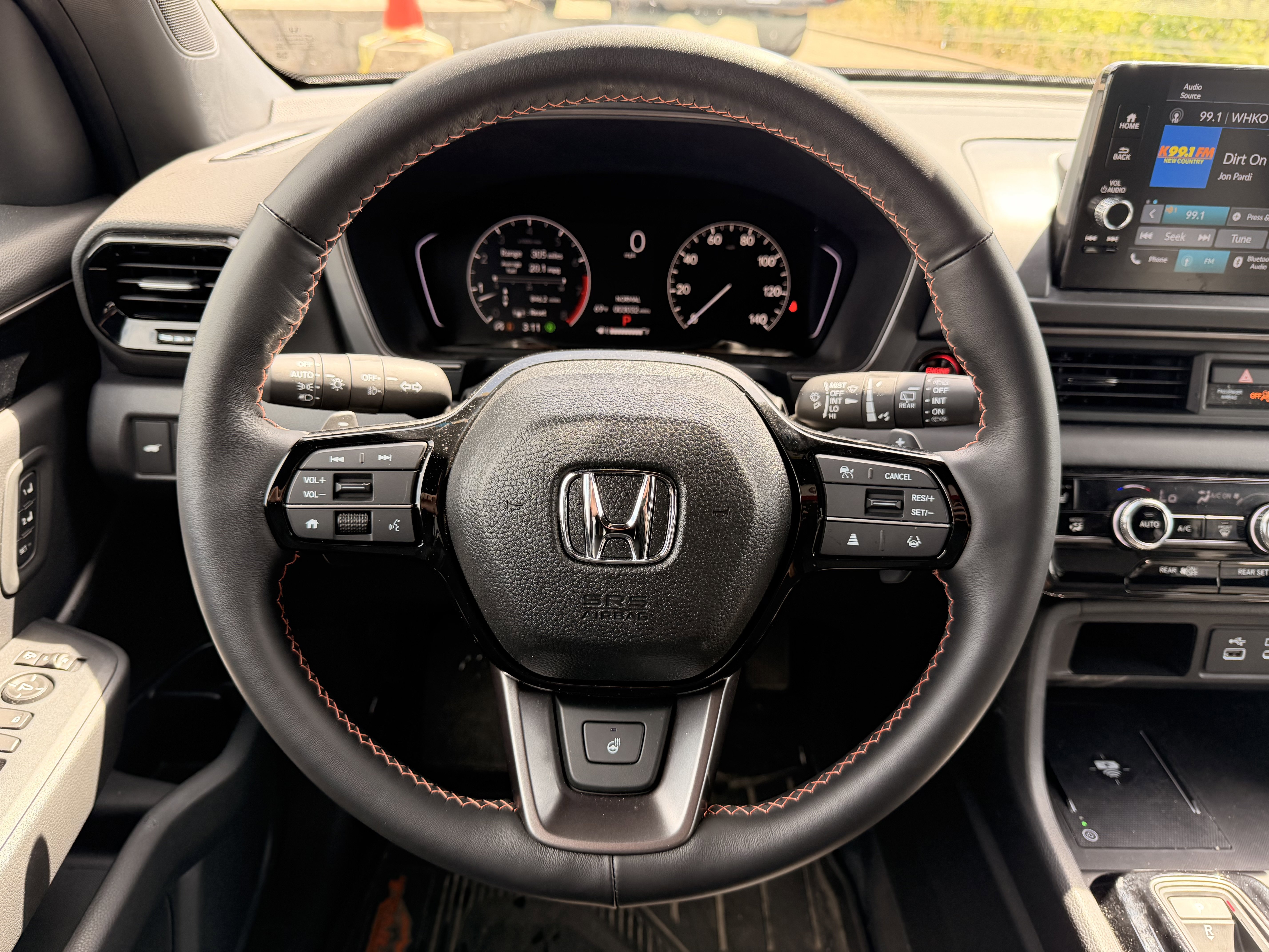 Used 2025 Honda Pilot TrailSport image 17