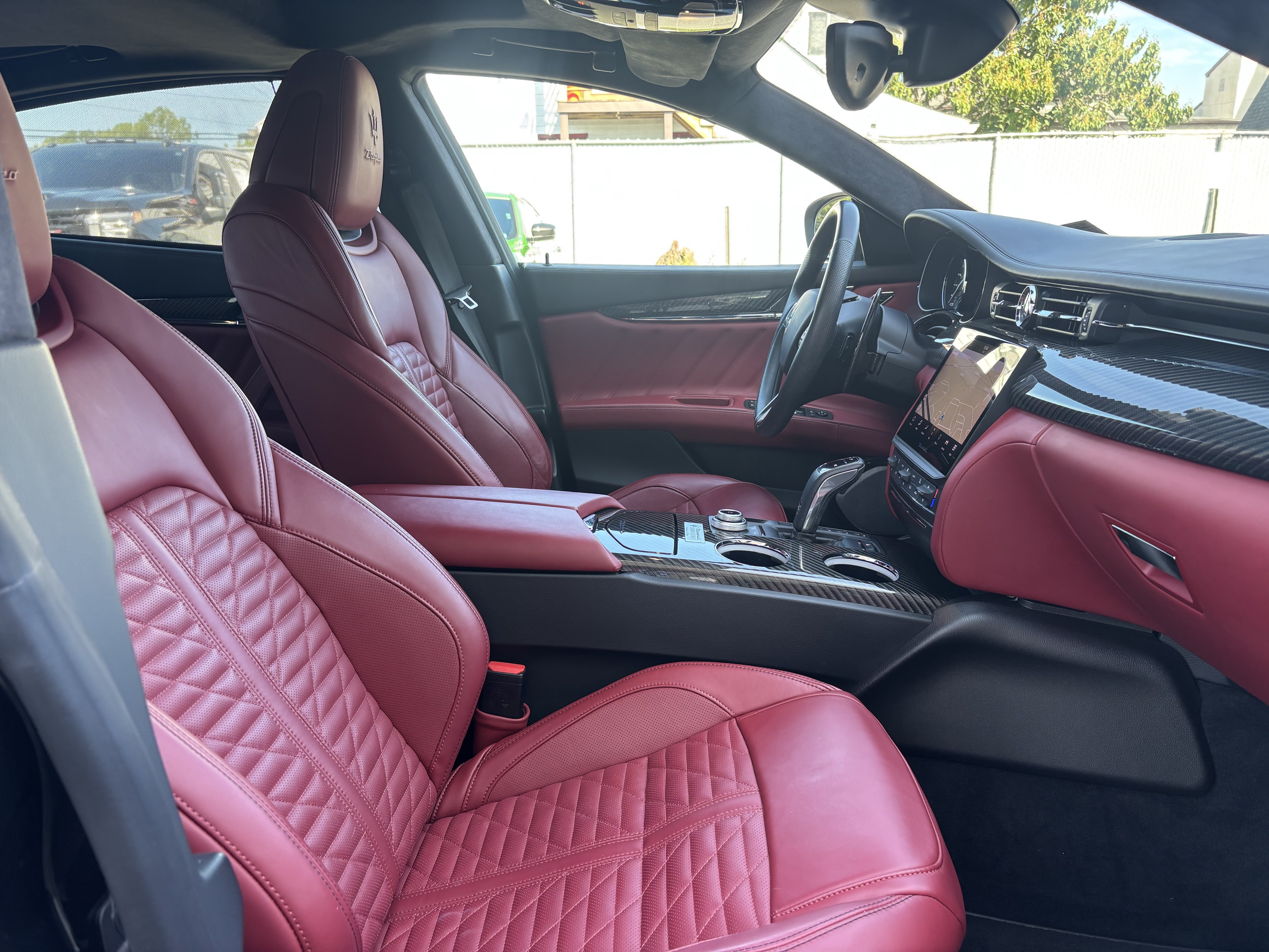Used 2021 Maserati Quattroporte Trofeo RWD image 21