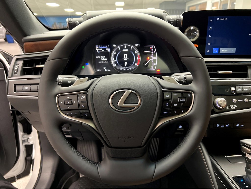 New 2025 Lexus ES 350 w/ Premium Package image 11