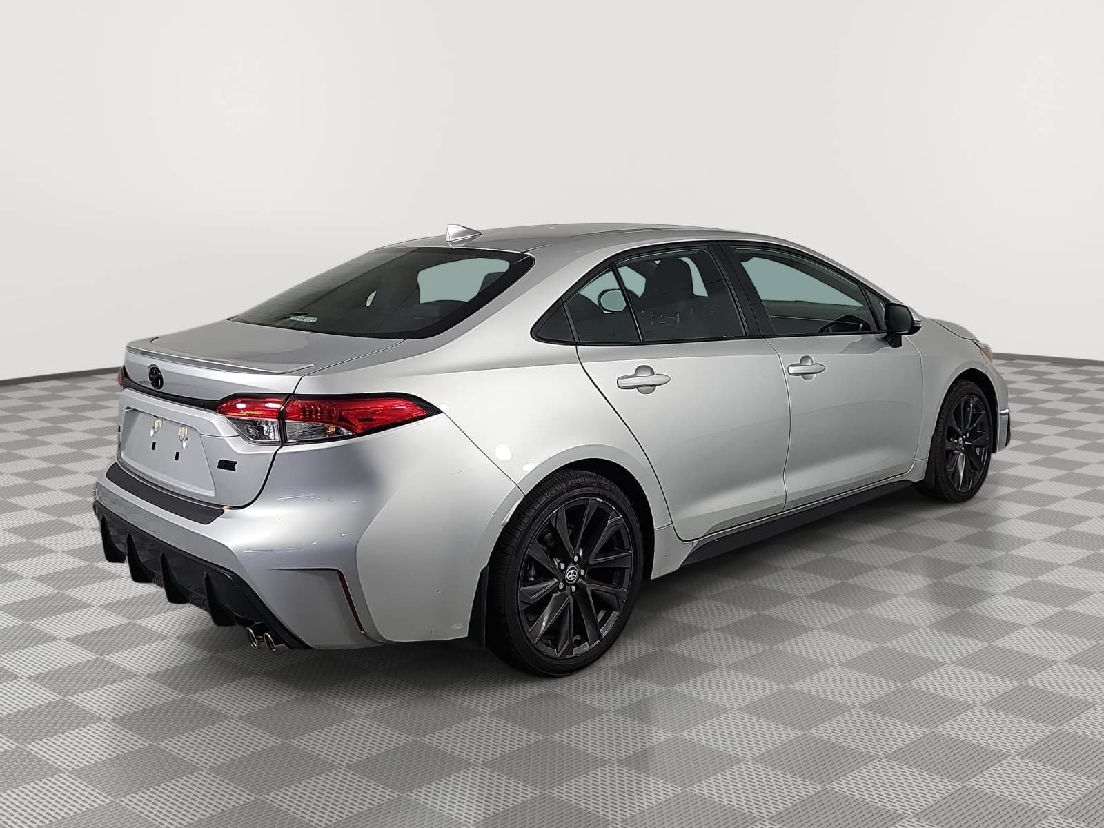 Used 2025 Toyota Corolla SE FWD image 7