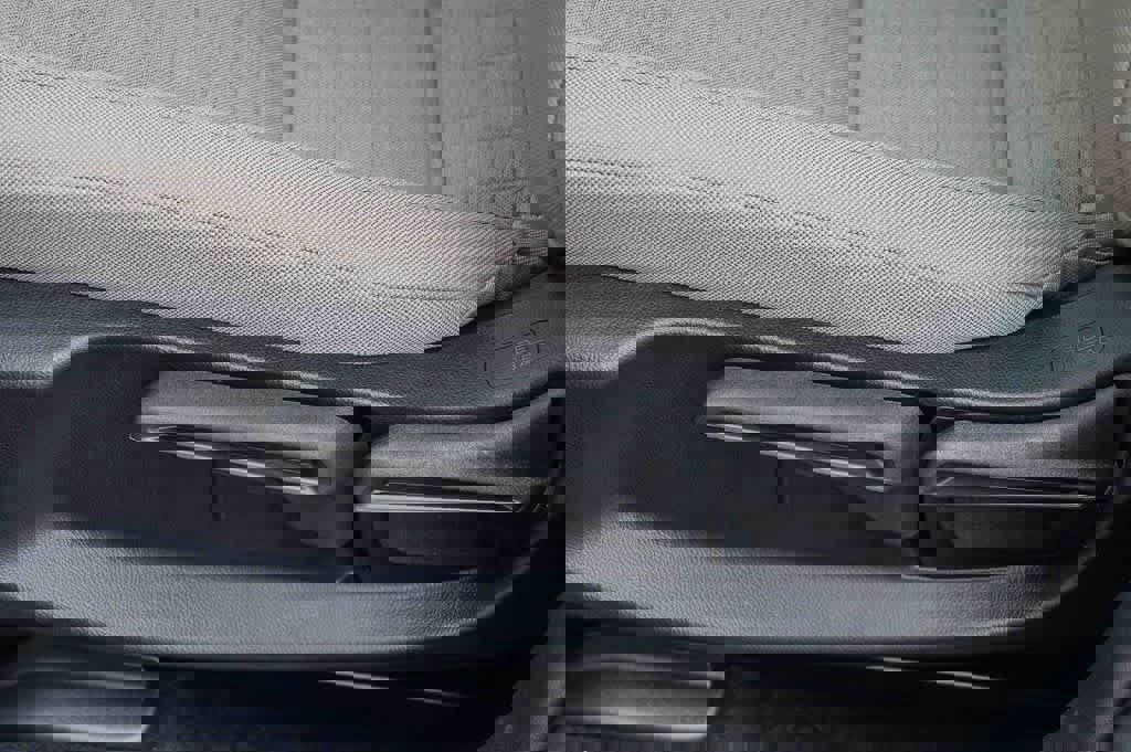 New 2026 Honda HR-V LX image 24