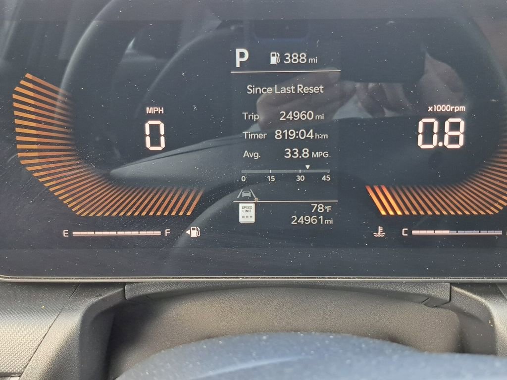 Used 2025 Kia K4 LXS image 13