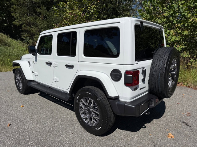 New 2025 Jeep Wrangler Unlimited Sahara image 9