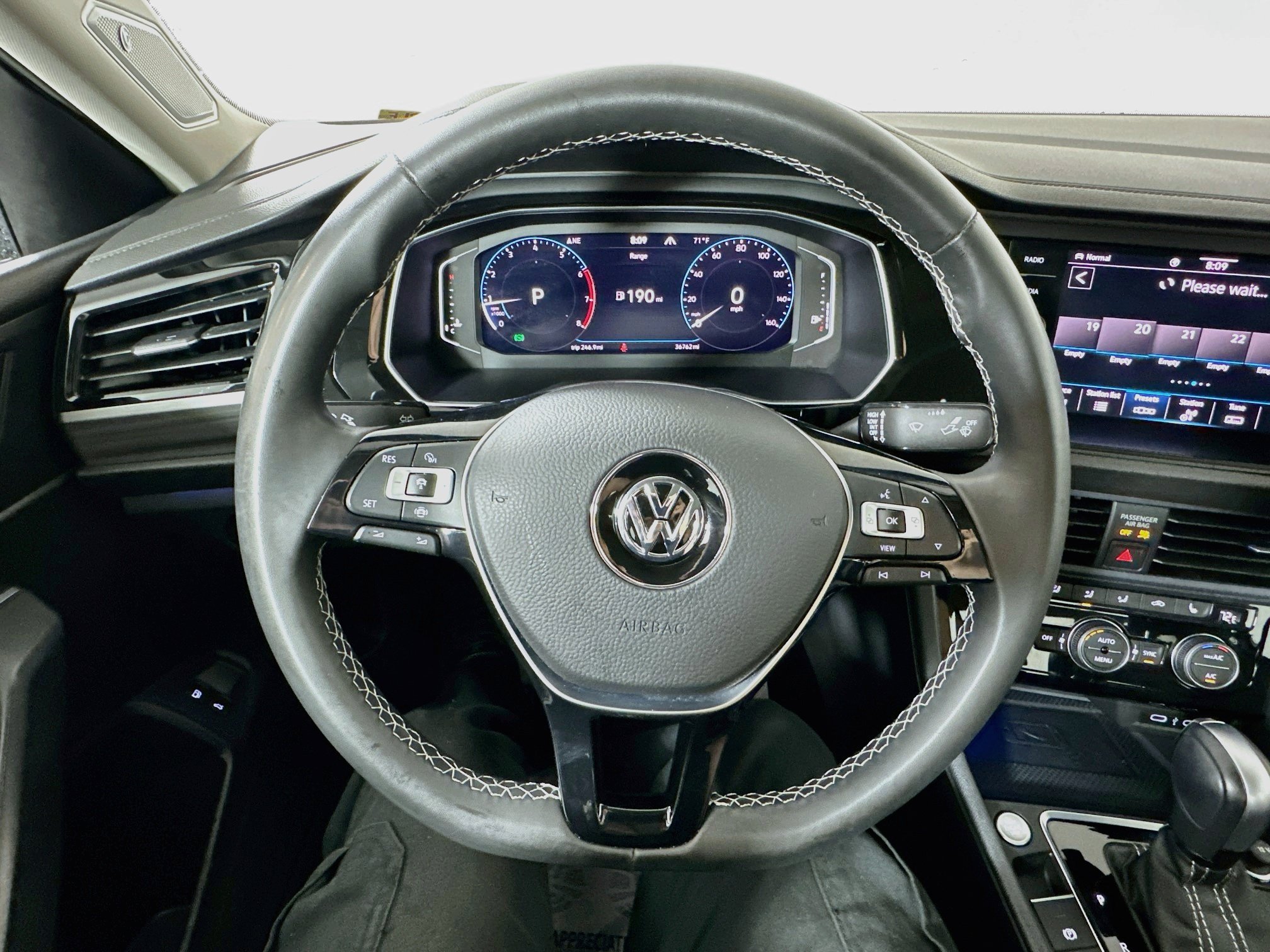 Used 2021 Volkswagen Jetta SEL FWD image 11