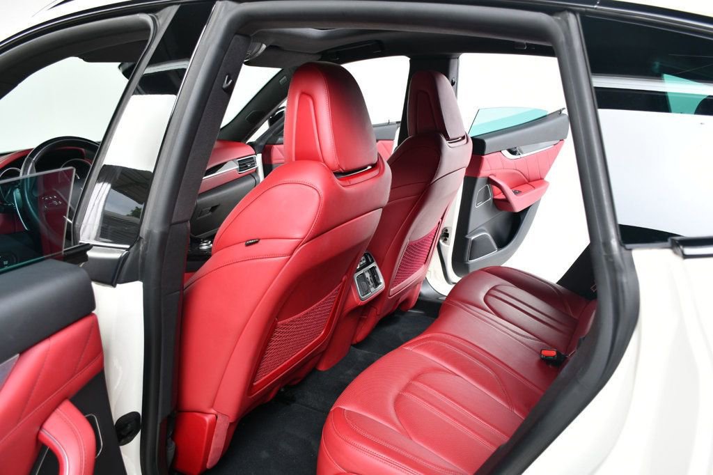 Used 2020 Maserati Levante GranSport image 33