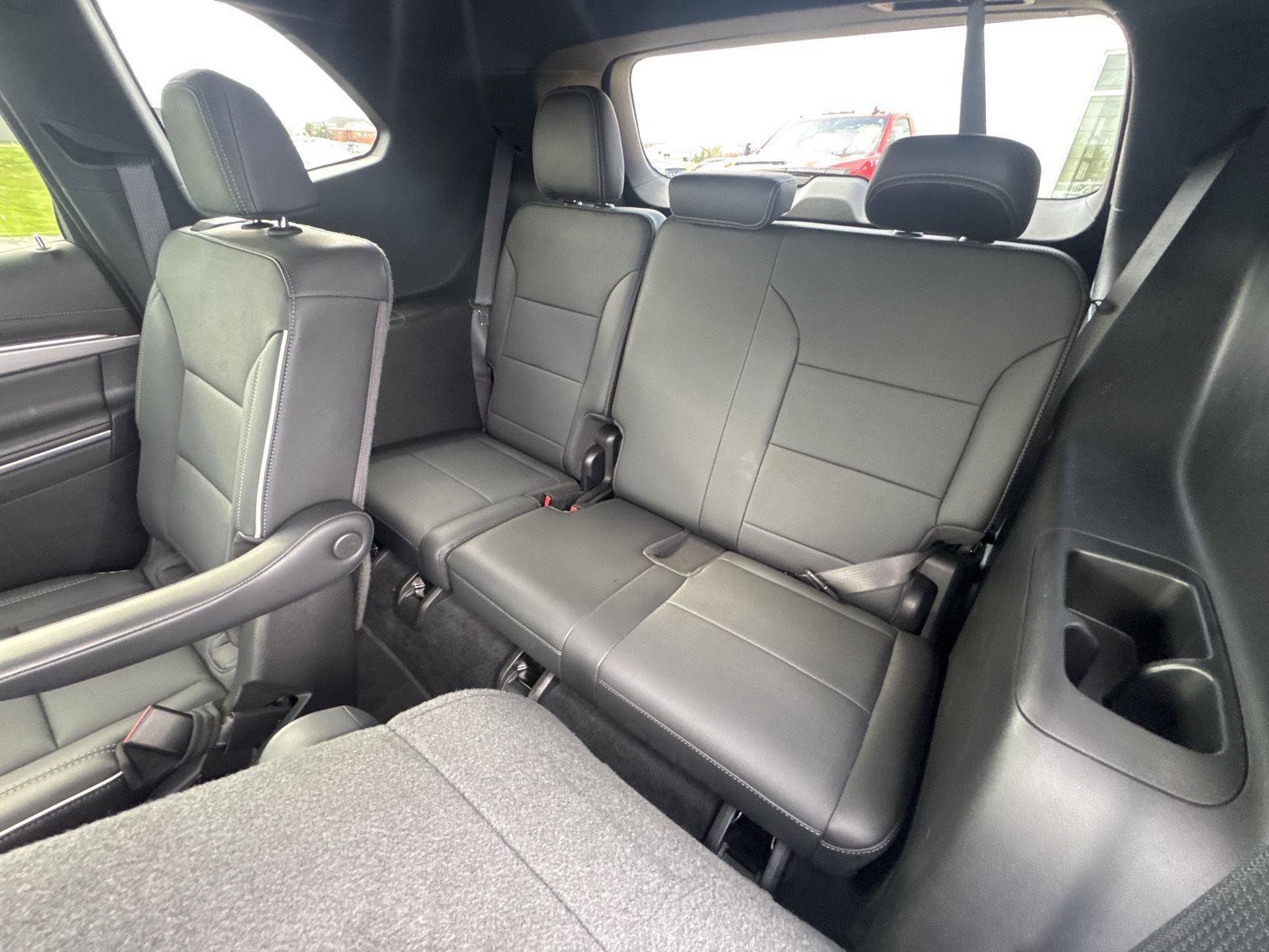 Used 2025 Buick Enclave Preferred AWD/4WD image 10
