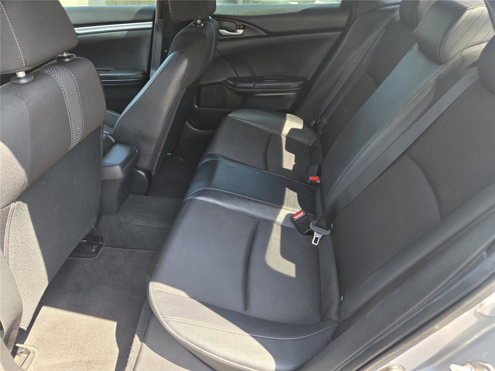 Used 2020 Honda Civic Sport image 14