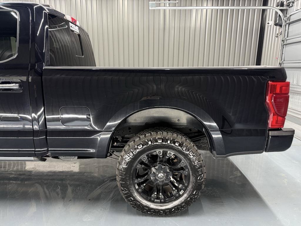 Used 2021 Ford F250 Platinum w/ FX4 Off-Road Package AWD/4WD image 5