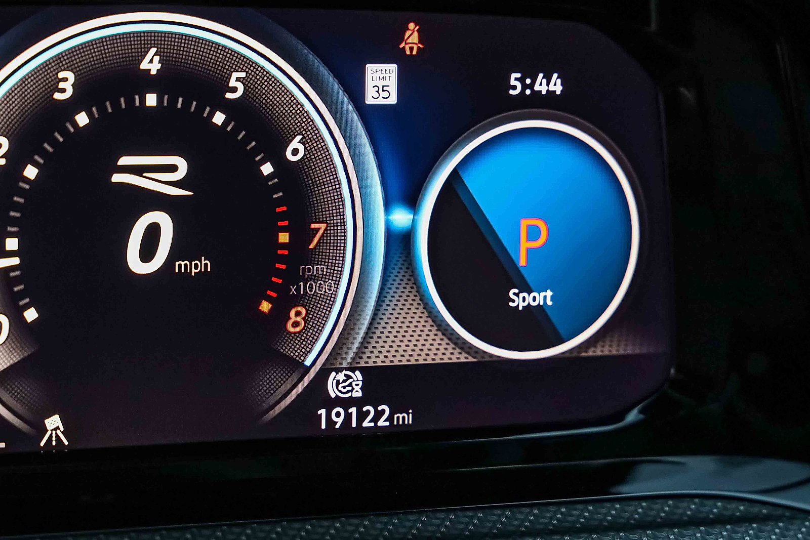 Used 2024 Volkswagen Golf R image 10