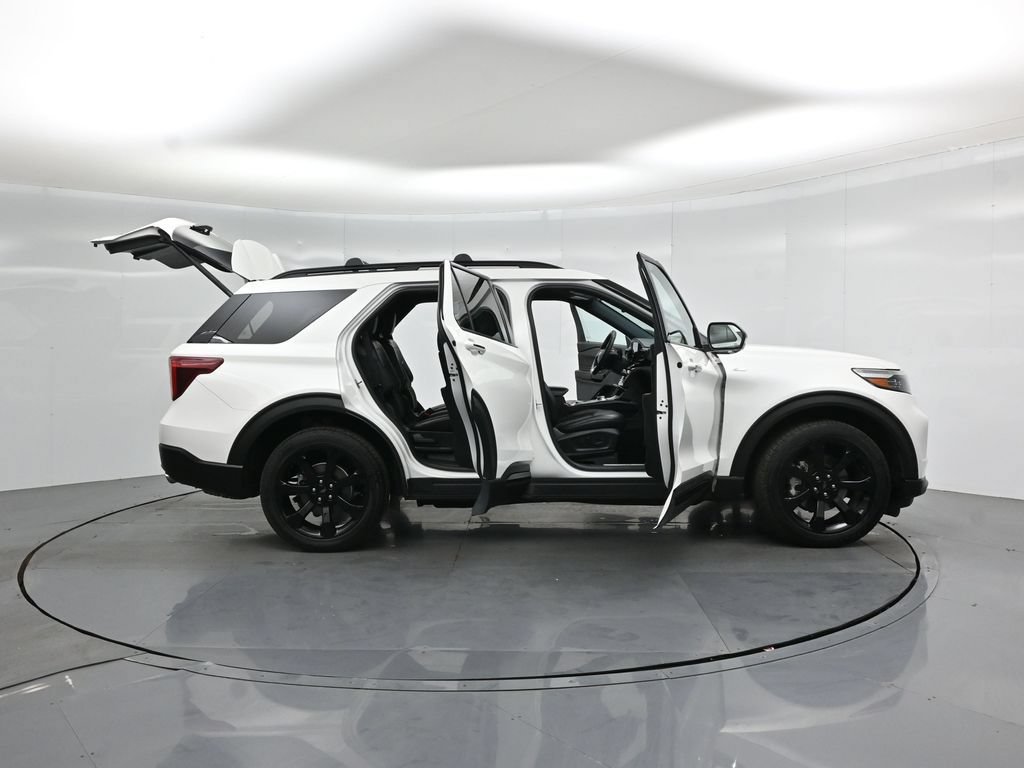 Certified 2023 Ford Explorer ST-Line w/ Class IV Trailer Tow Package AWD/4WD image 5