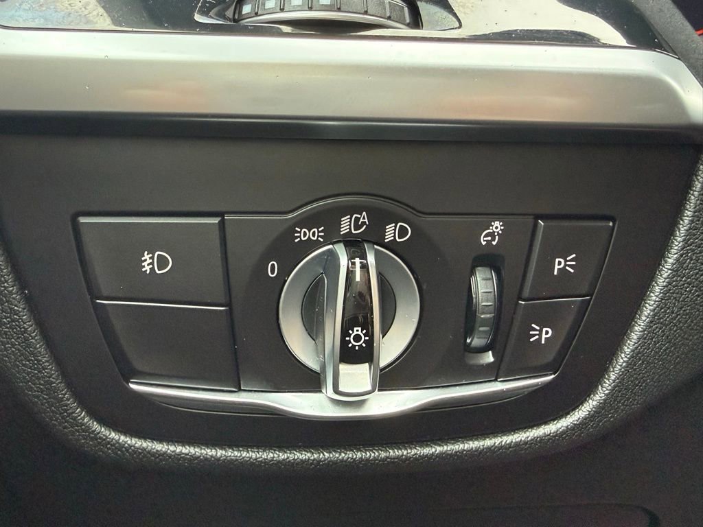 Used 2021 BMW X4 xDrive30i image 27